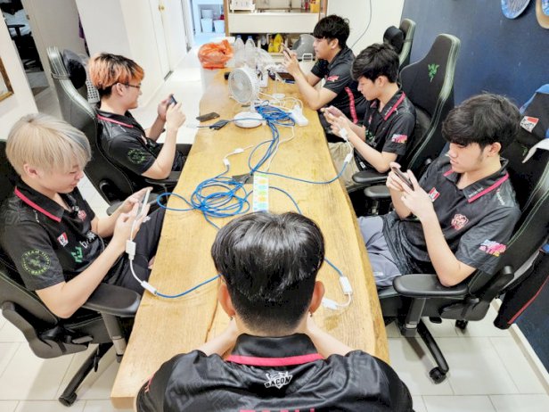 รู้จักกับ-bacon-time-ทีมนักกีฬา-e-sport-ระดับนานาชาติ-กับเรื่องที่คนอยากเข้าวงการเกมต้องรู้